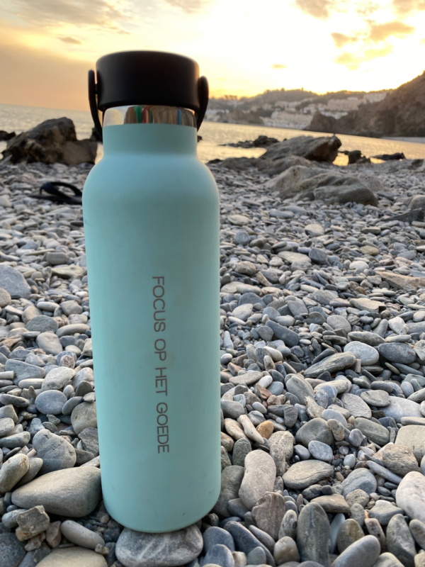 Drinkfles Groen Strand Voorkant